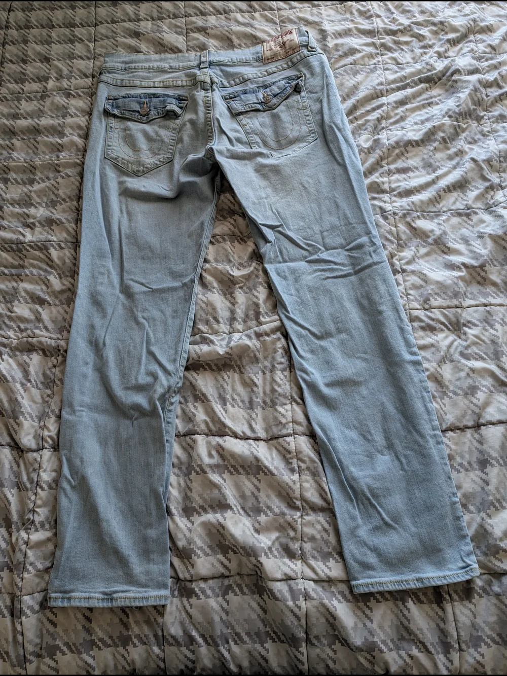 True Religion Mens Geno Relaxed Slim Jeans Size 38×32 Flap Pocket Light Wash Y2K